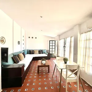 Plaza De Santa Cruz Appartement